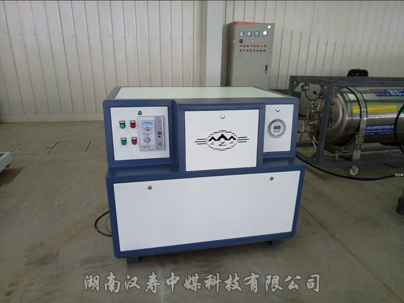 二氧化碳致裂器